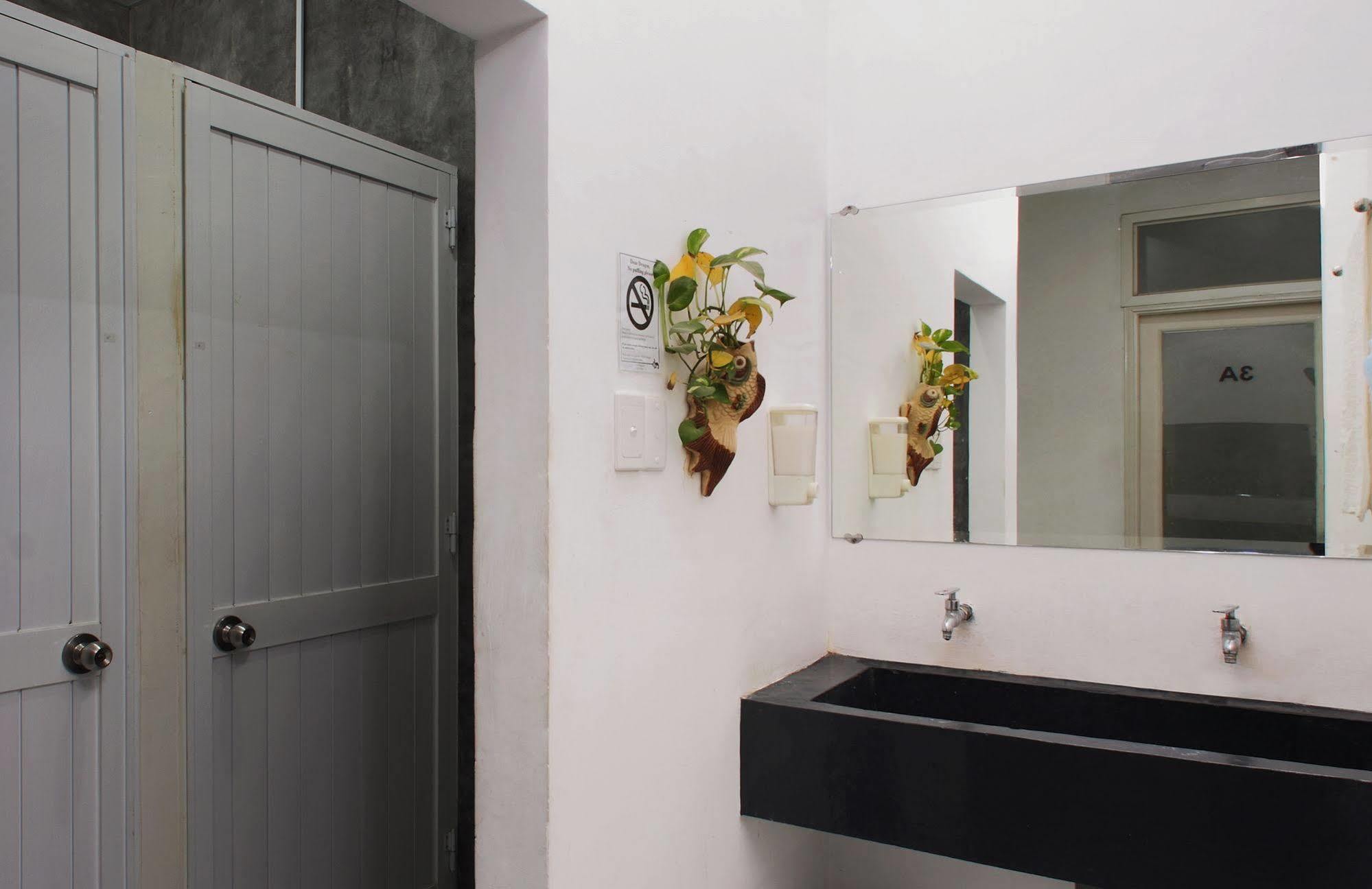 Dream Station - Saigon Hostel