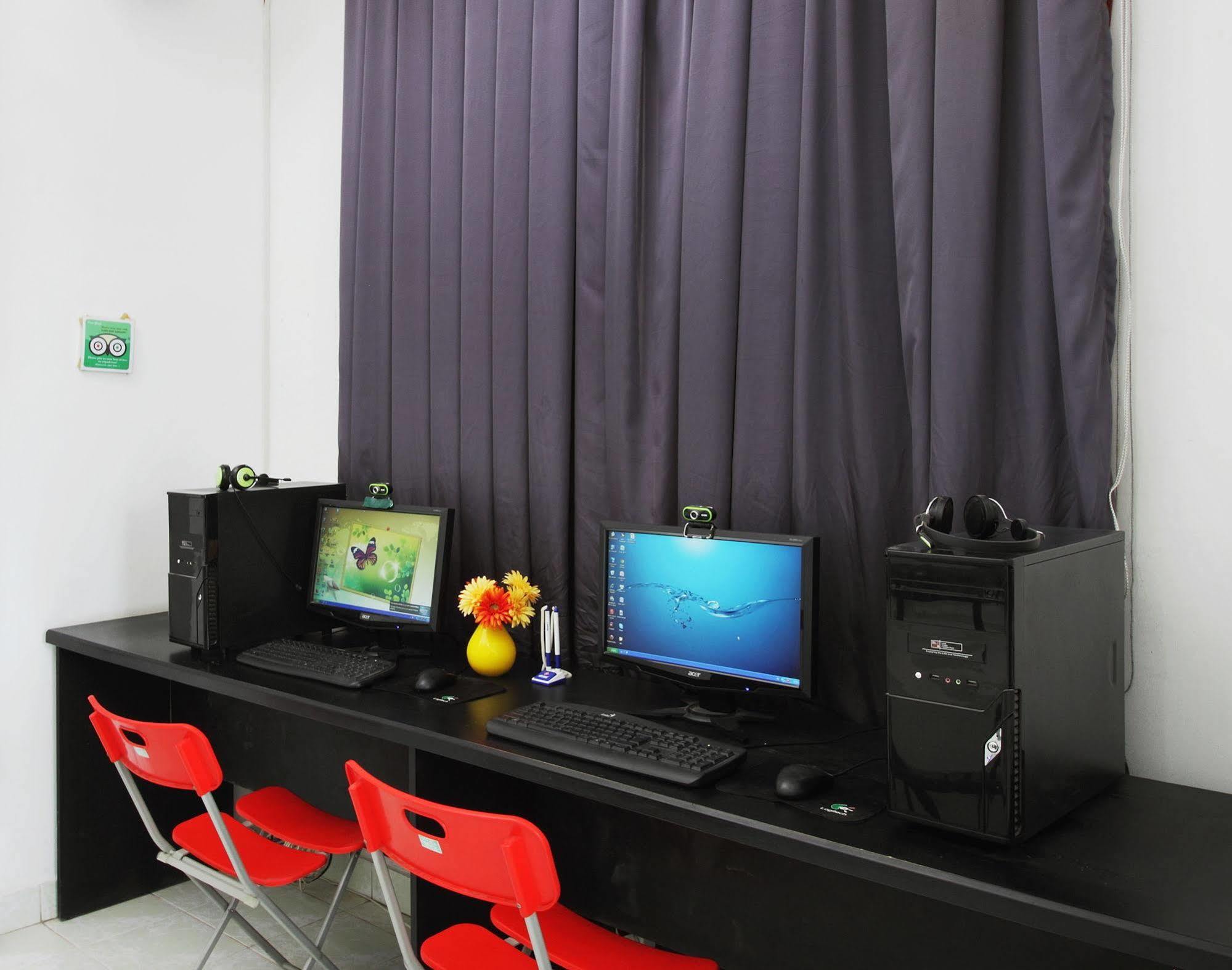 Dream Station - Saigon Hostel